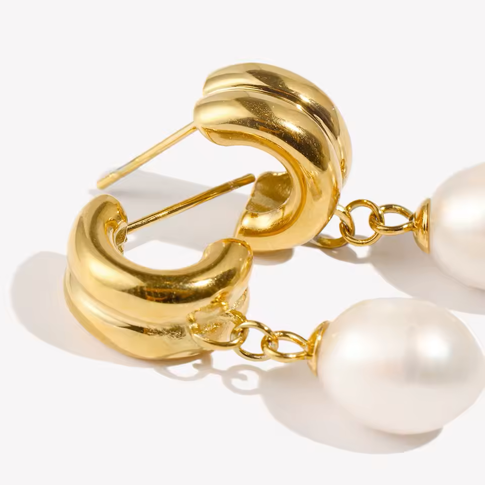 Olivia Pearl Earrings